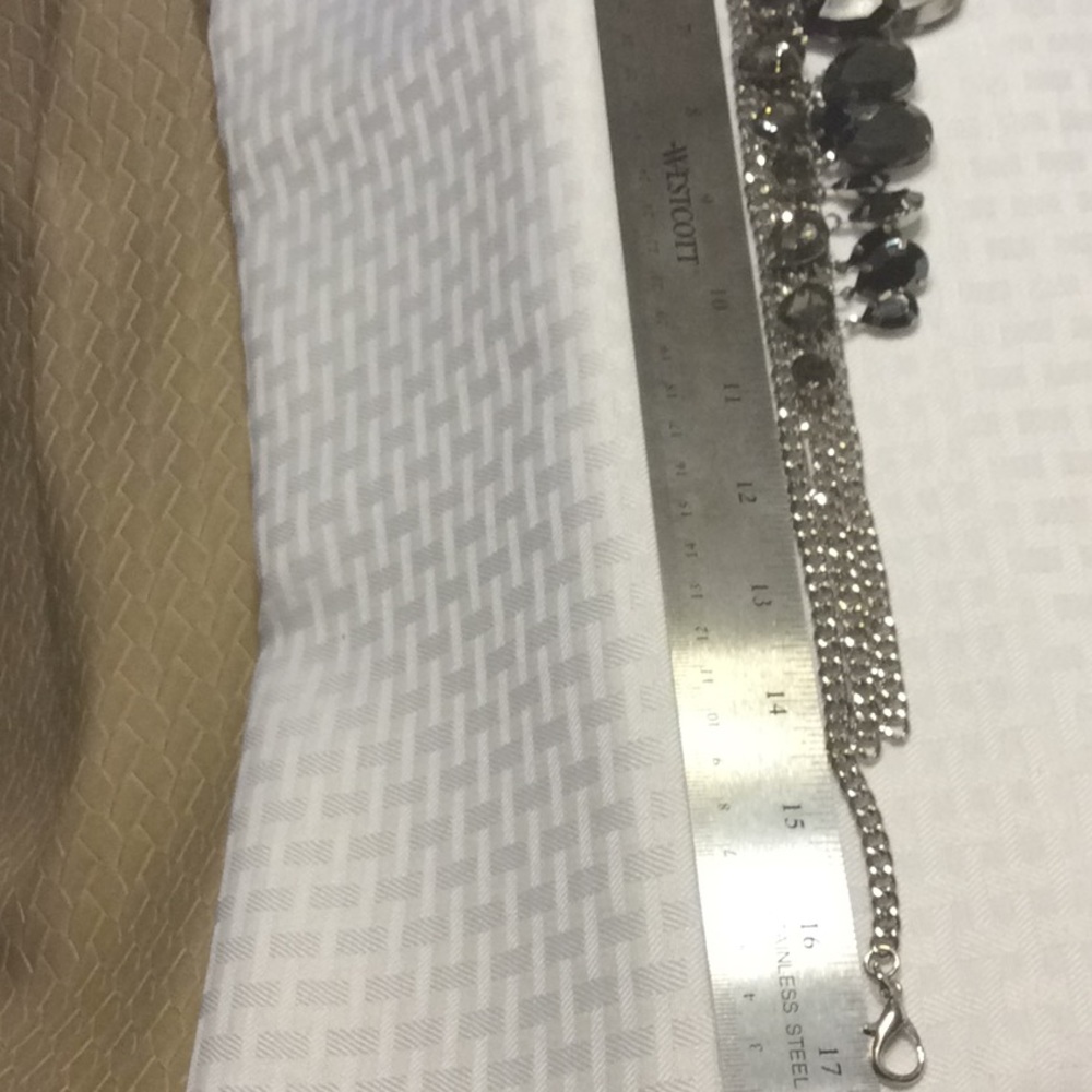 Vincero Bold Statement Necklace Set - image 4